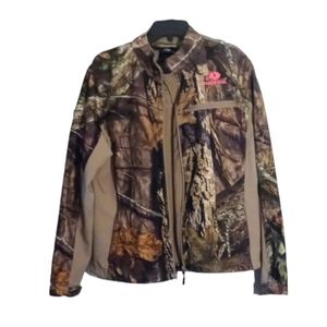 Women's size Lg mossy oak camo zip up jacket